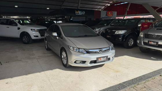 HONDA CIVIC 1.8 LXS 16V FLEX 4P AUTOMÁTICO